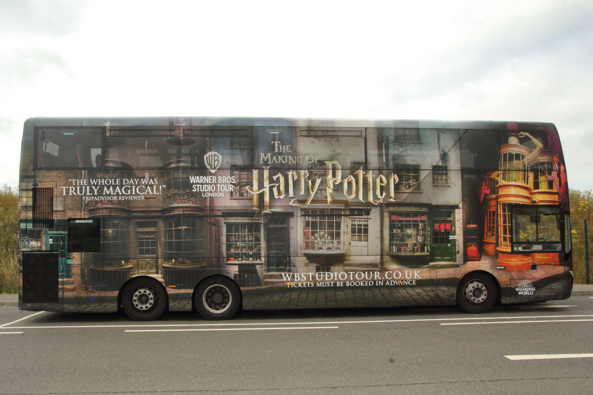 240805 1200 UK Potter C04 2024 UK - Harry Potter